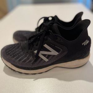 New Balance 860v11 Black Fresh Foam Womens Size 7